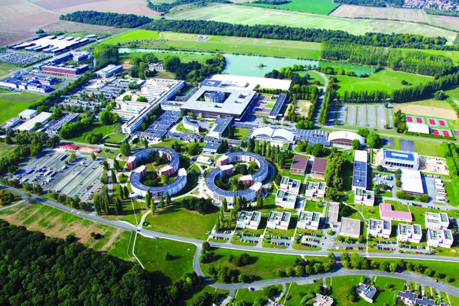 Université Paris-Saclay